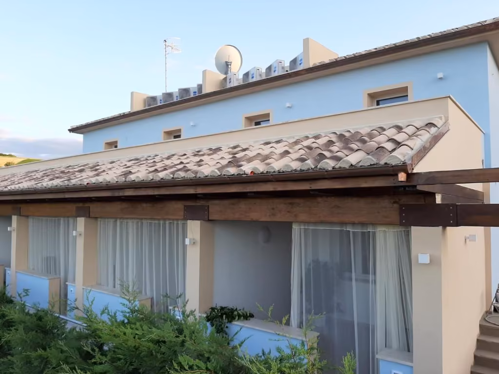 L’edificio della Country House Andromeda, antico fienile ristrutturato in bioedilizia