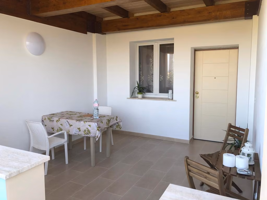 Spazi della Country House Andromeda con arredi artigianali